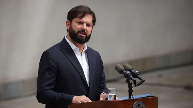 Presidente_Boric_Sala_cunas